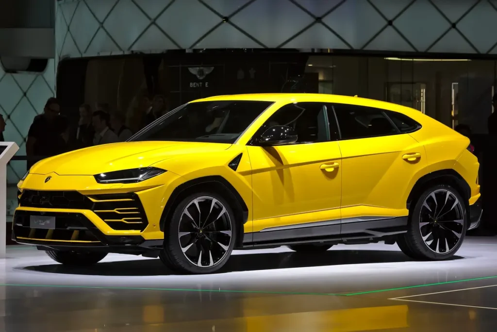 Lamborghini Urus на выставке в Женеве, 2018. Фото: Alexander Migl.