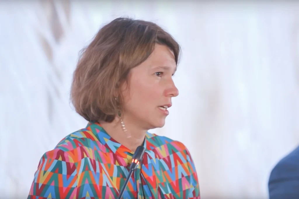 Оксана Лут во время выступления на заседании Всероссийского зернового форума в Cочи, май 2023 года.