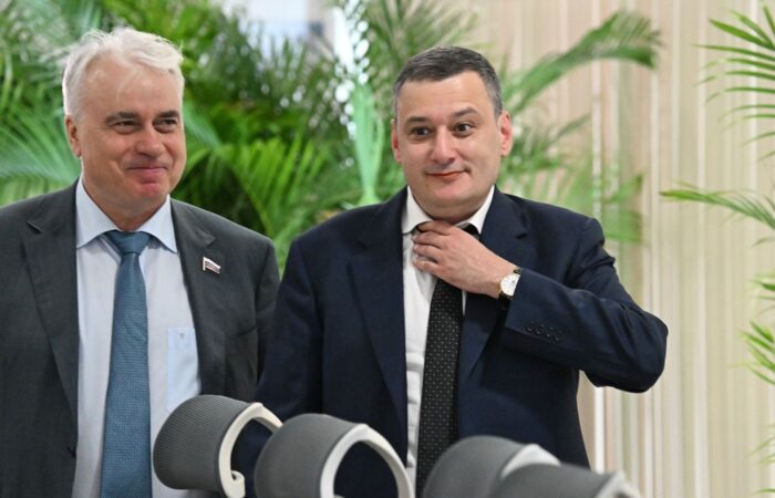 Александр Хинштейн