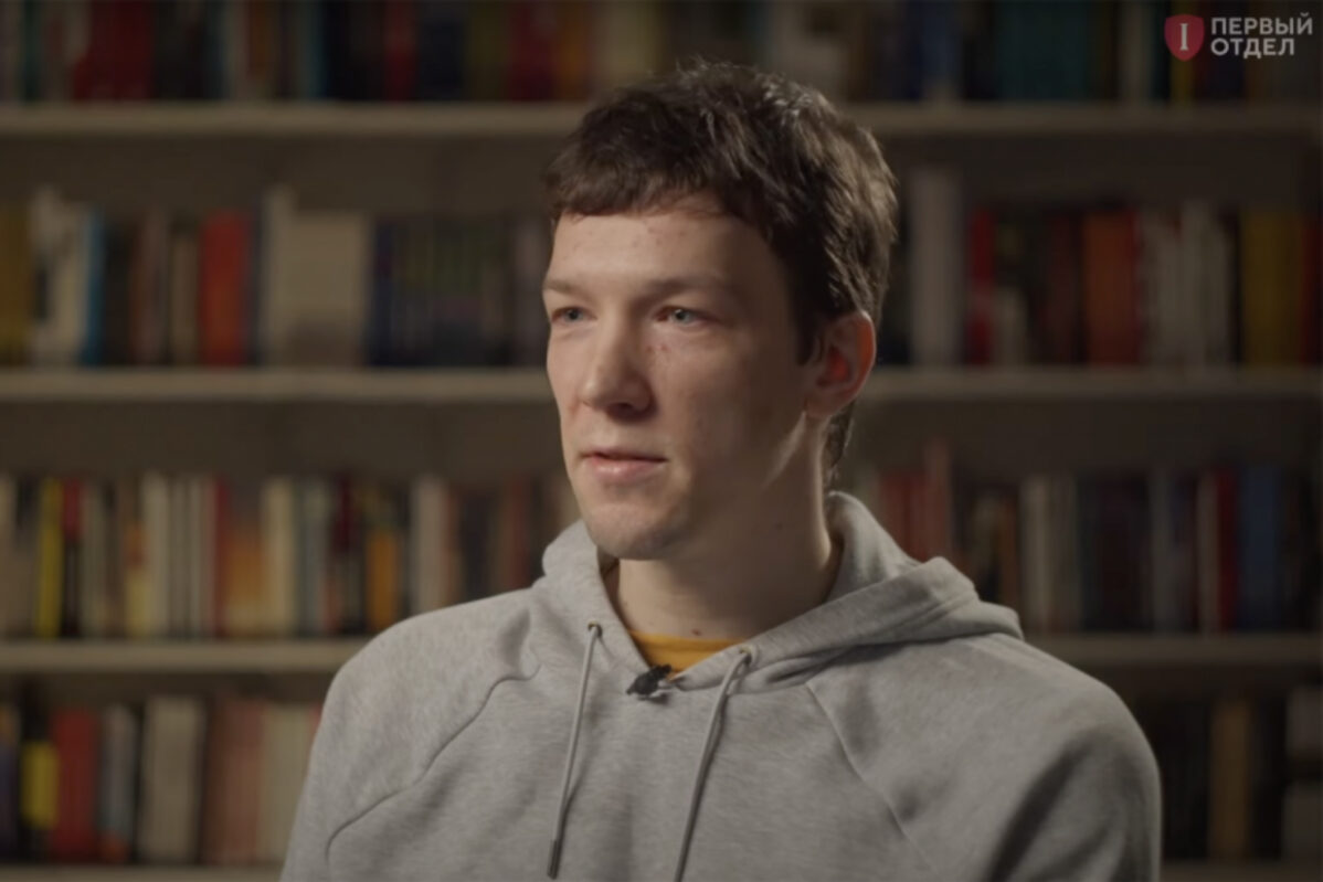 Кирилл Парубец во время интервью