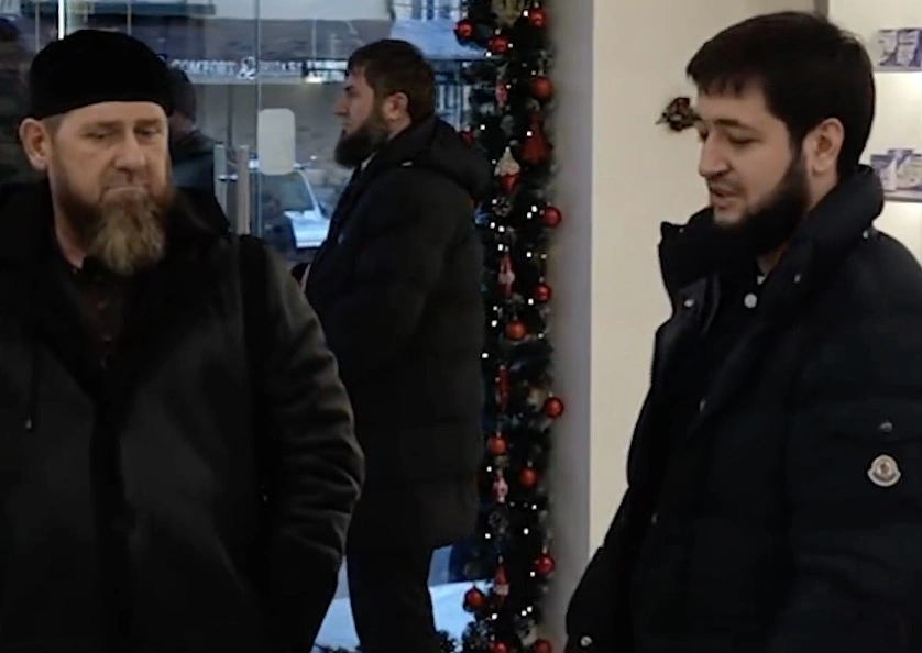 Рамзан Кадыров на&nbsp;открытии аптеки Darba Pharmacy