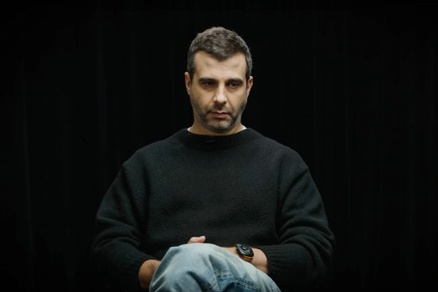 Иван Ургант во время интервью комику Богдану Лисевскому