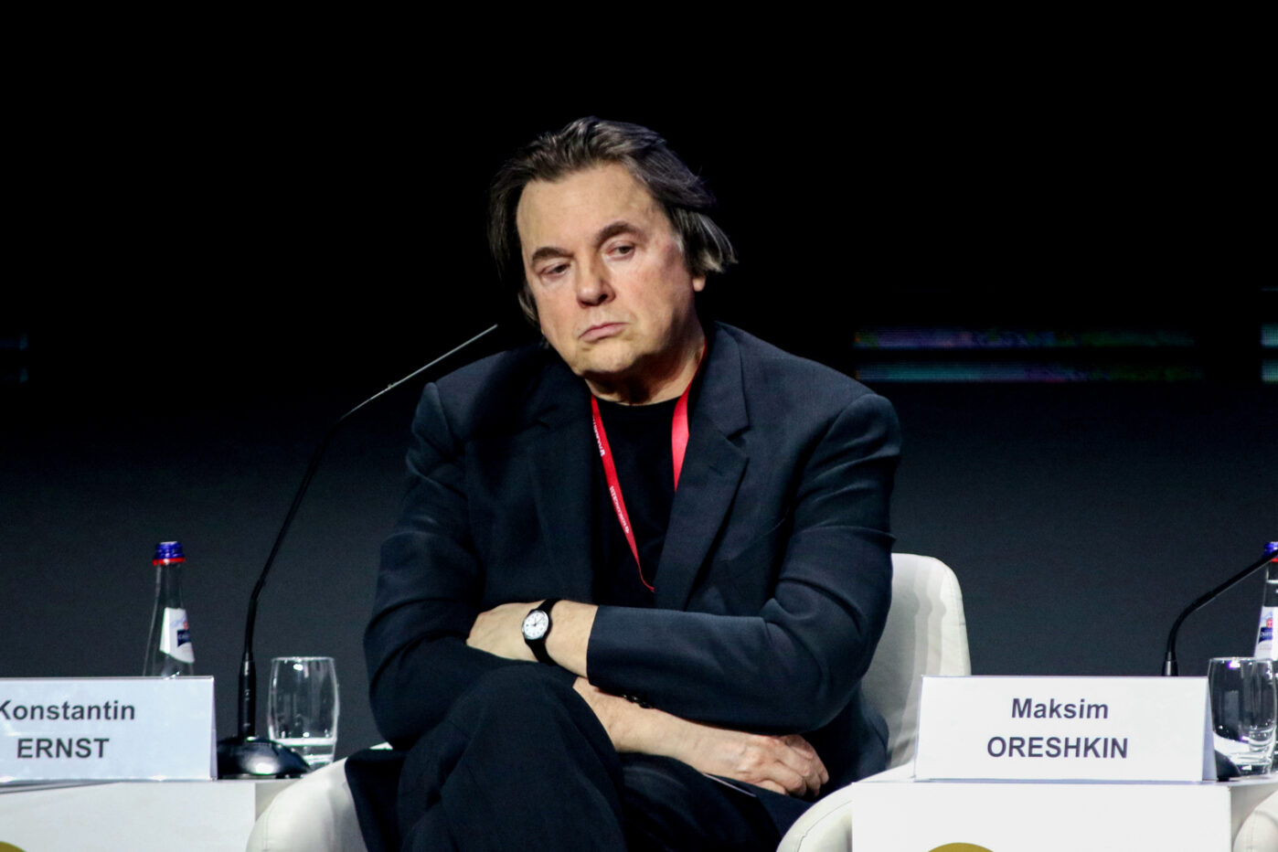 Генеральный директор Первого канала Константин Эрнст во время заседания Петербургского международного экономического форума