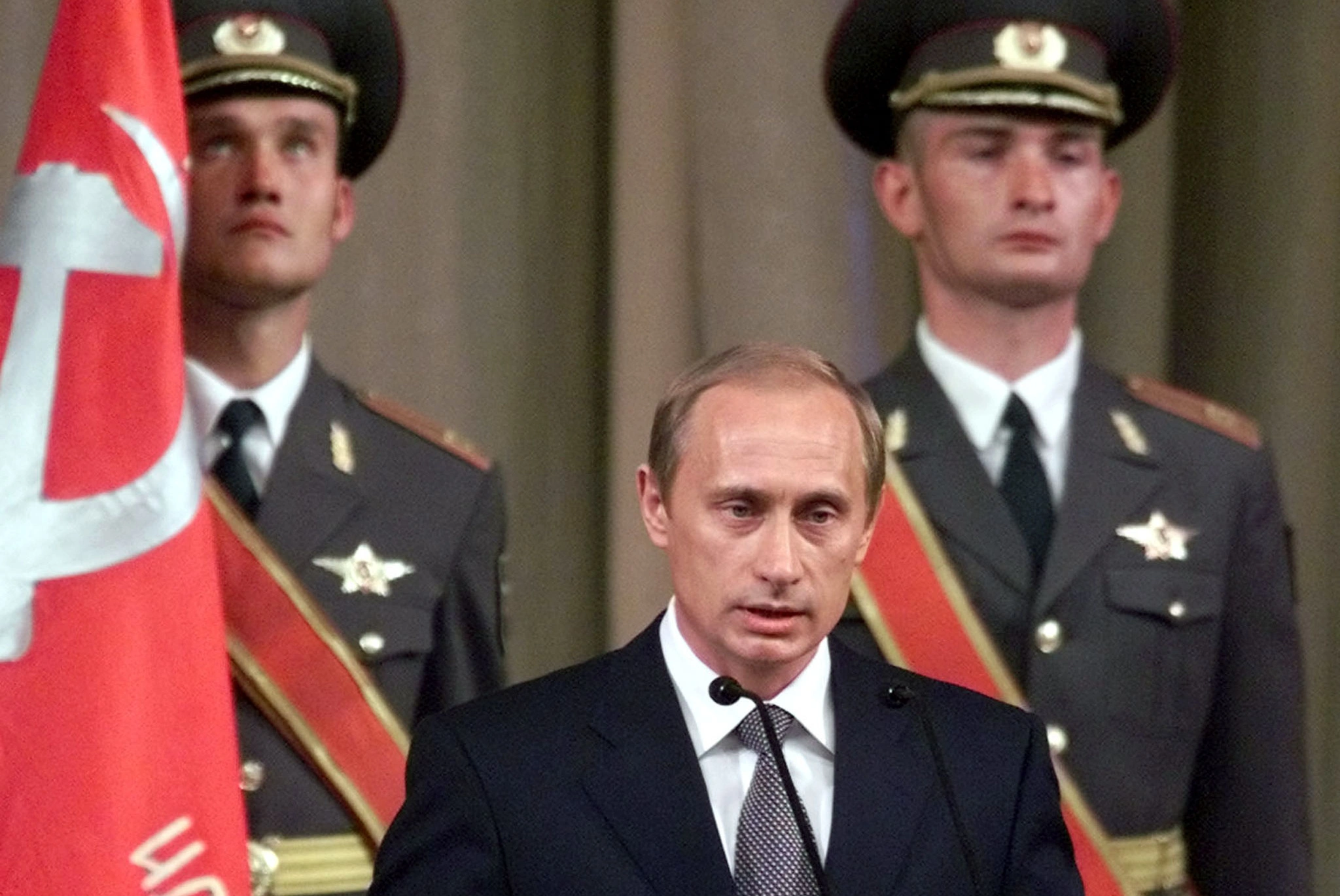 25 лет назад, 7 мая 2000 года Владимир Путин впервые принял присягу как президент России