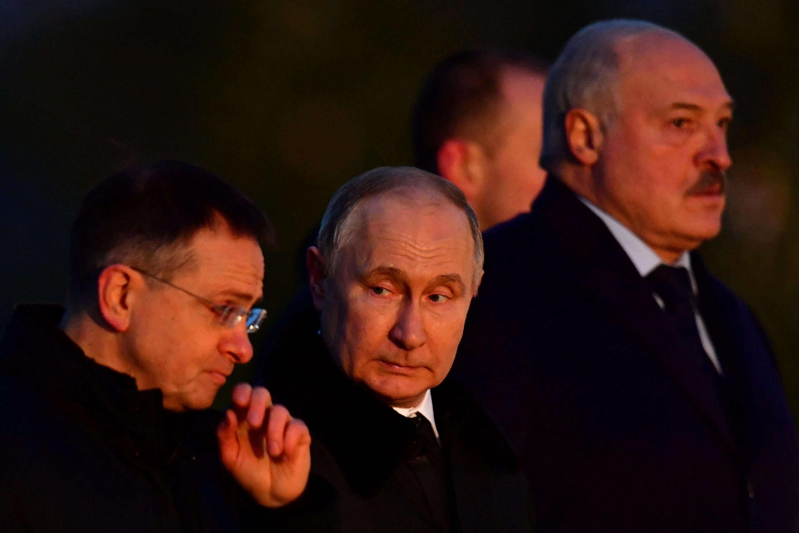 Владимир Мединский написал учебники «История России» (10-й класс), «Всемирная история» (10-й класс), «История России» (11-й класс) и «Всемирная история» (11-й класс), цикл книг о Петре I и другие книги