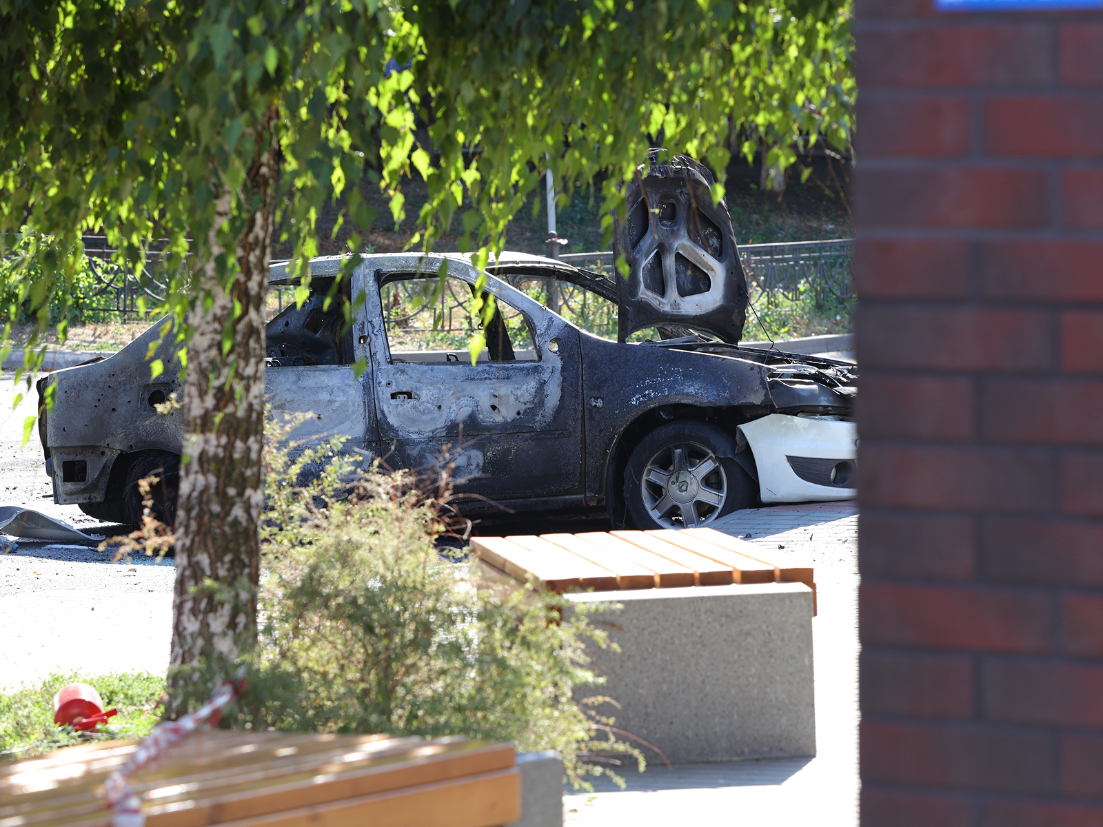 Гладков обвинил белгородцев в намеренной порче автомобилей ради получения компенсаций