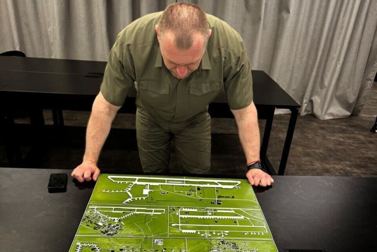 Удары украинских БПЛА по аэродромам стратегической авиации: повреждено около 40 бомбардировщиков, способных нести ядерный заряд