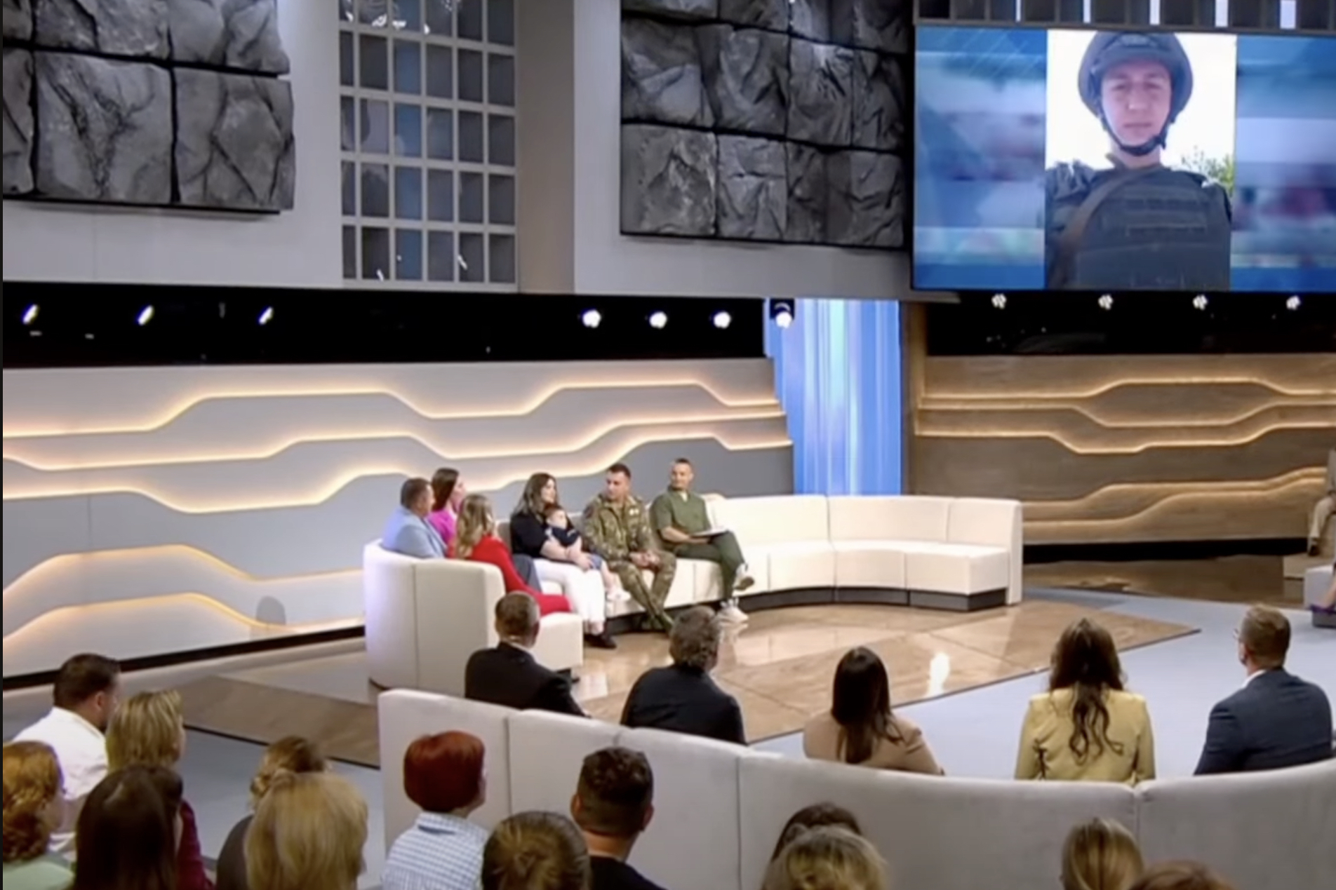 Ветераны «СВО» жалуются, что их не берут на работу. Был менеджером - стал доставщиком