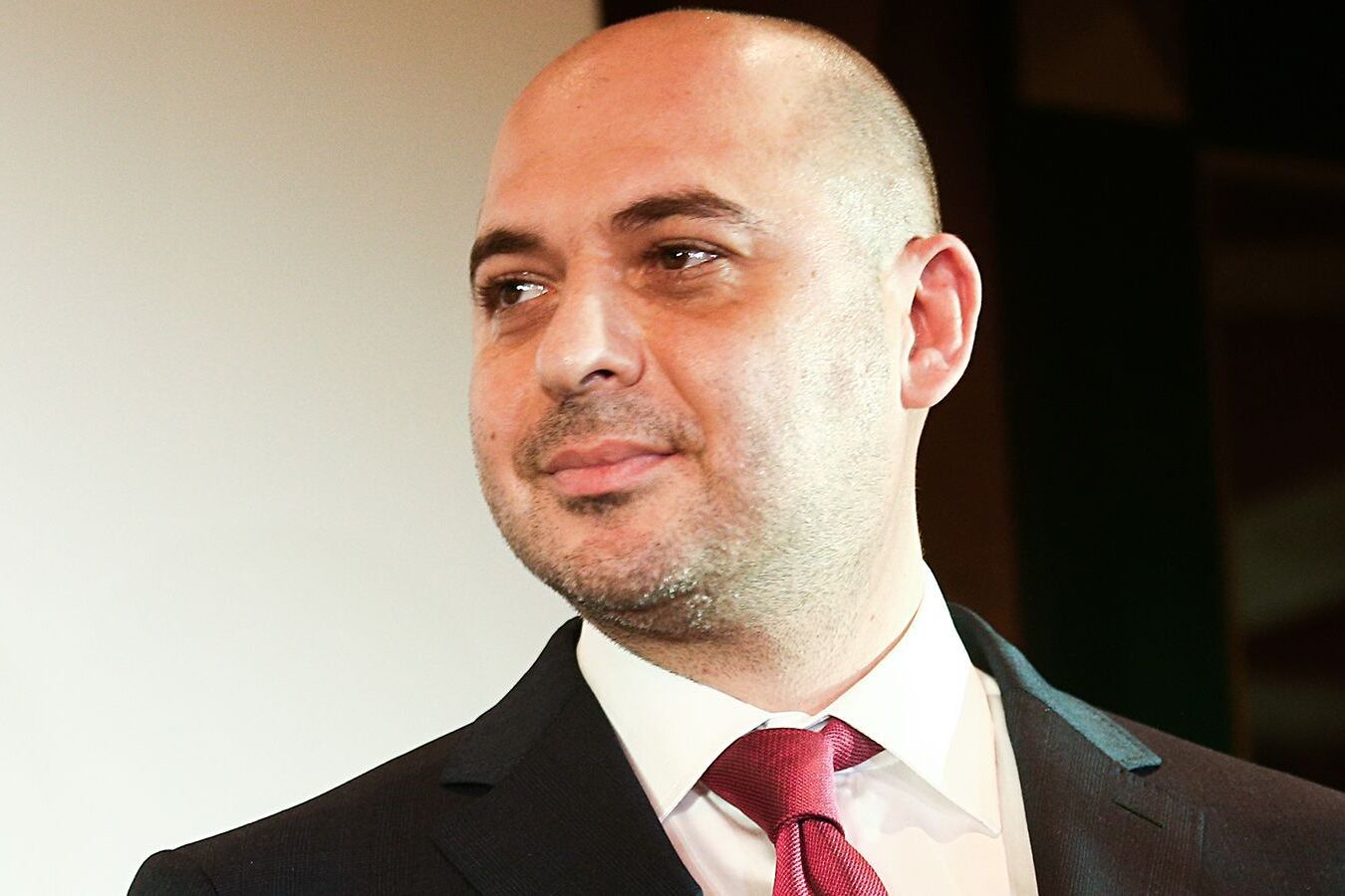 Главреда Sport24 Самвела Авакяна оштрафовали на 200 тыс. руб по статье о «пропаганде ЛГБТ»