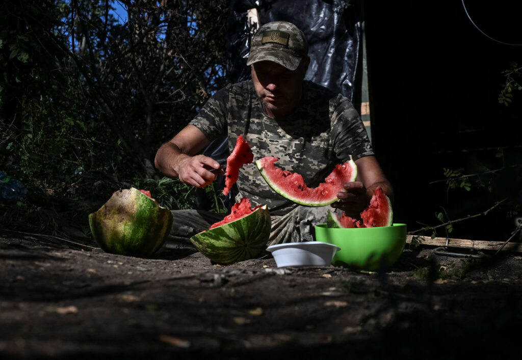 Как может выглядеть перемирие в&nbsp;Украине, если Путин и&nbsp;Трамп о&nbsp;нём договорятся, а&nbsp;Зеленский согласится на&nbsp;их условия?