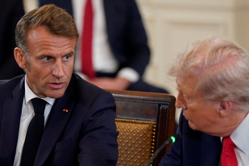 Во время встречи Дональда Трампа, Владимира Зеленского и европейских лидеров стороны обсудили гарантии безопасности Украине, а президент США начал готовить встречу президентов РФ и Украины