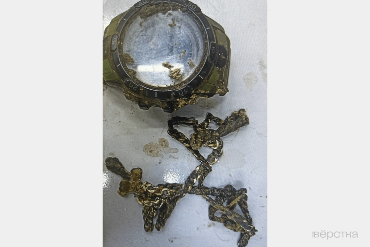 Иногда в опознании тела погибшего на «СВО» помогает нательный крестик или характерные вещи