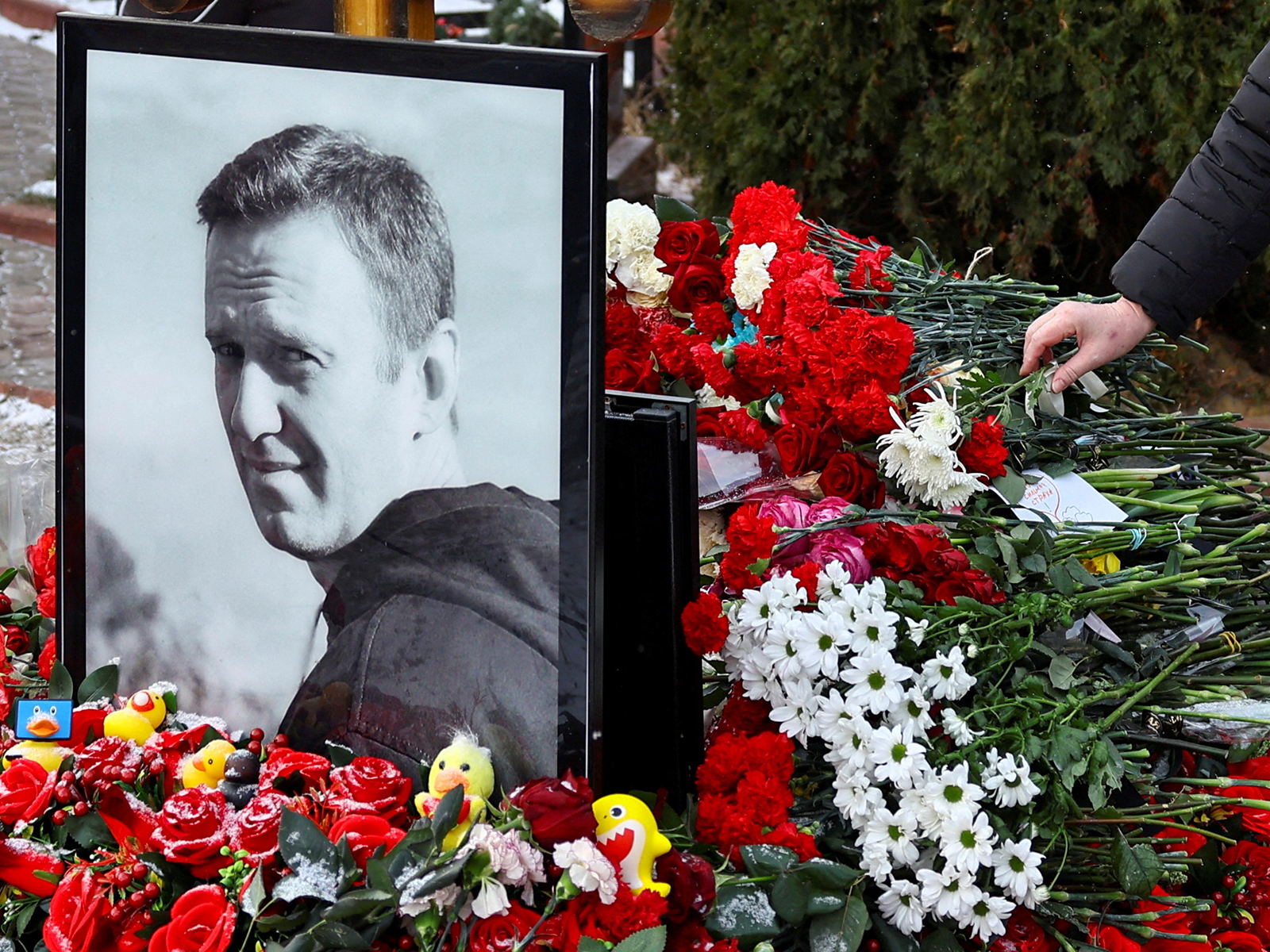 Юлия Навальная рассказала, что две независимые лаборатории нашли следы отравления в биоматериалах её мужа