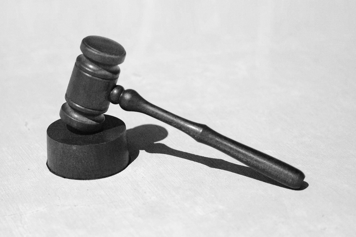 Суд в Новгородской области признал «пропагандой наркотиков» шеврон «Отряд Боба Марли»