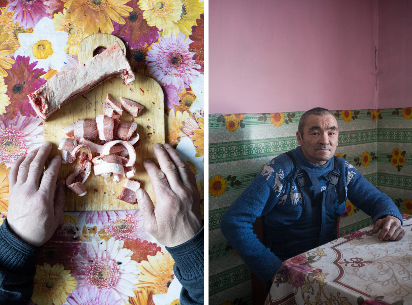 Работник этнографического музея Нумто нарезает строганину из&nbsp;оленины